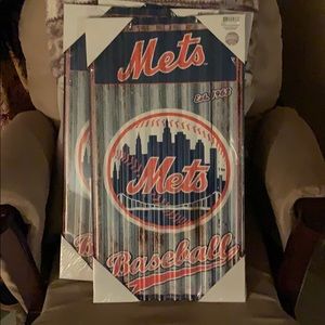 NWT Mets wall decor